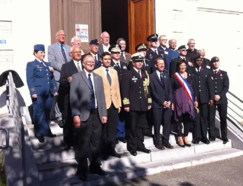 Canadian and French representatives 