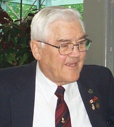 MWO Wallace "Bud" MacKinnon, CD (Ret'd)