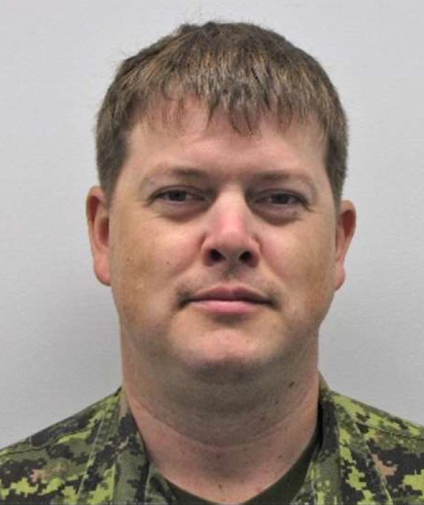 MCpl/Cplc N.S. Buisman, CD