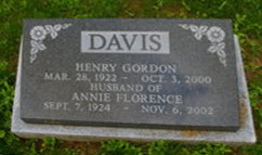 Henry Gordon Davis' gravemarker in St Mary's Cemetery, Pictou, NS
