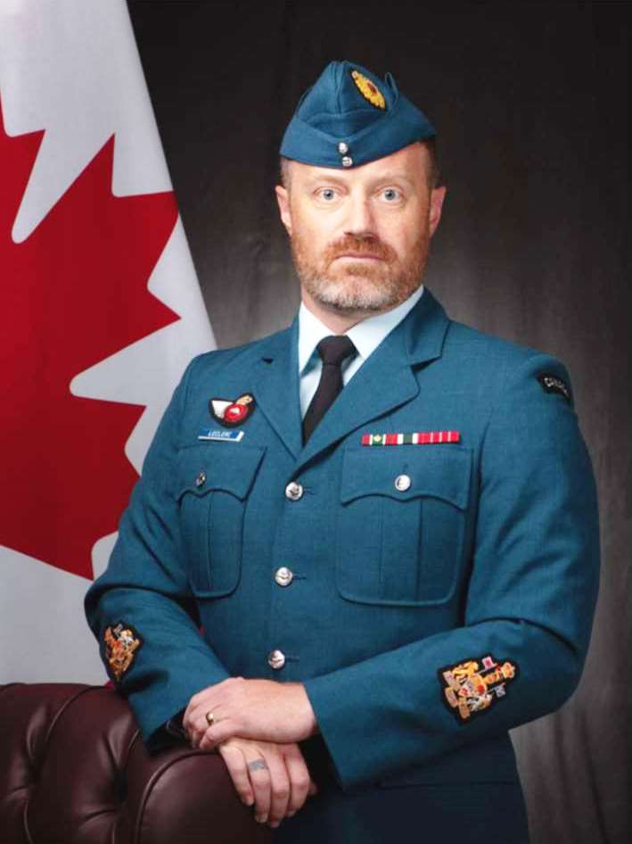 CWO // Adjuc D.J.C. Leclerc, CD