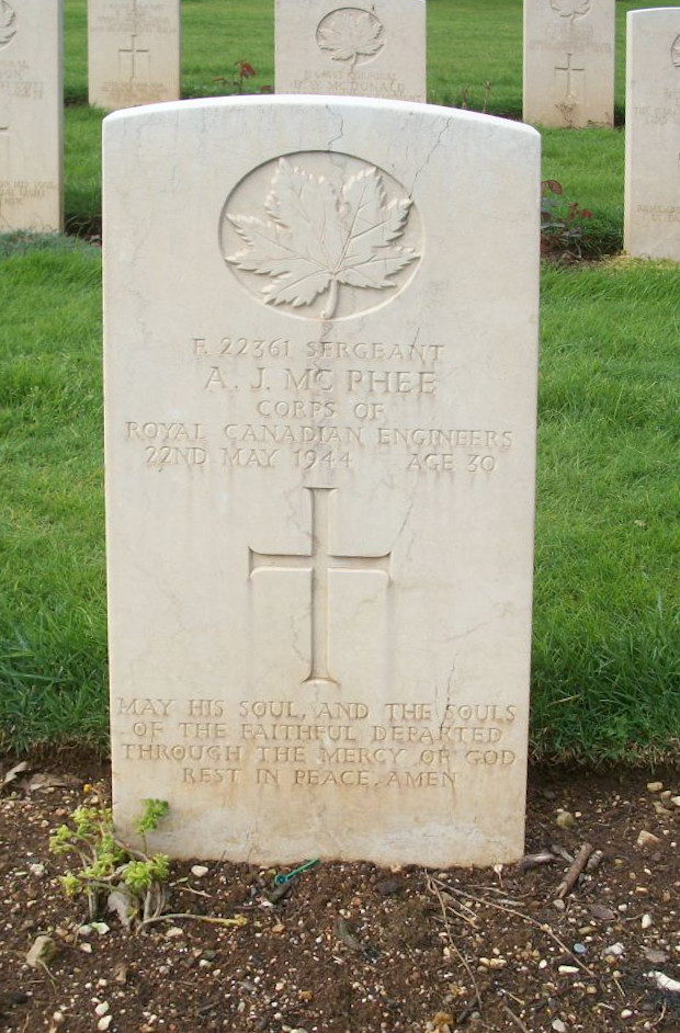 Sgt Allan Joseph McPhee's Headstone in the Cassino Commonwealth War Cemetery