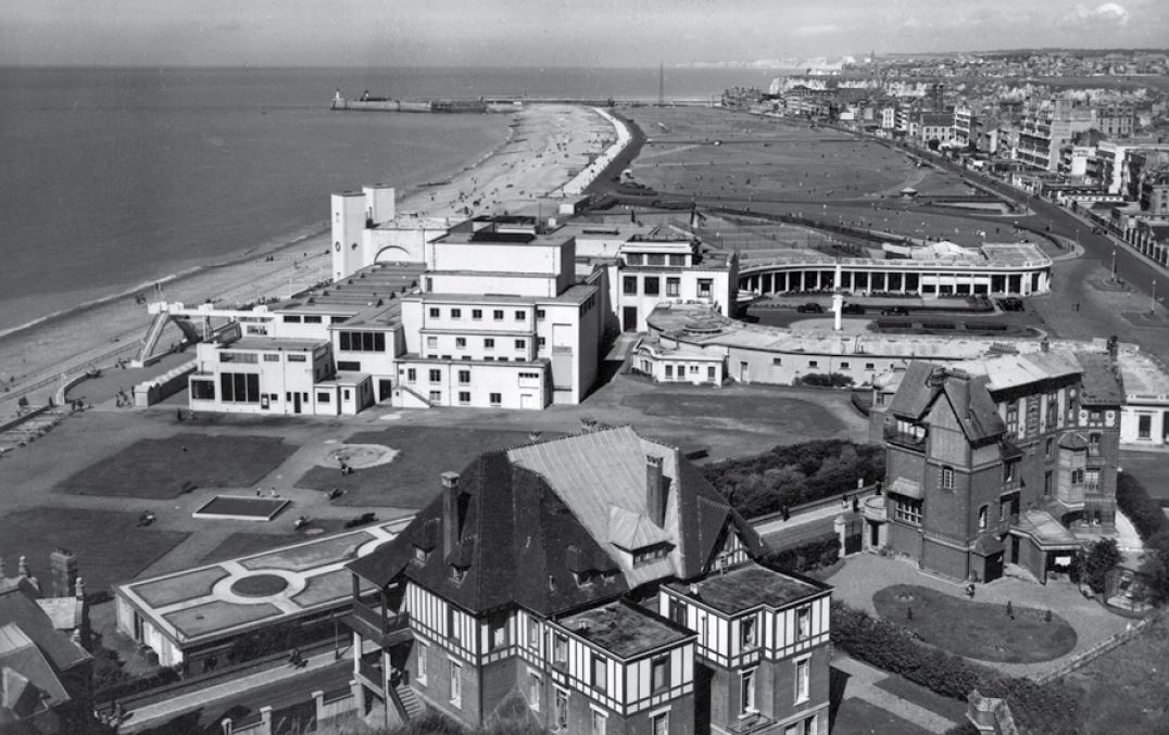 Pre-War postcard. The Casino is the large white building. 