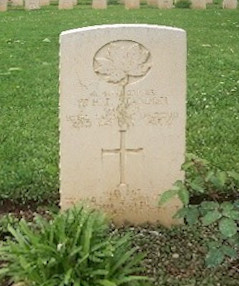 Spr William Henry Francis Standish's Headstone in the Cassino Commonwealth Cemetery