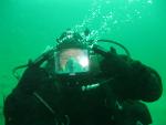 WO Oliver diving near Kingston, ON. // Adj Erica Oliver plongée près de Kingston