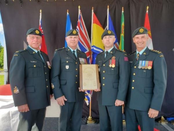 4 ESR Receives Perpetuation Plaque