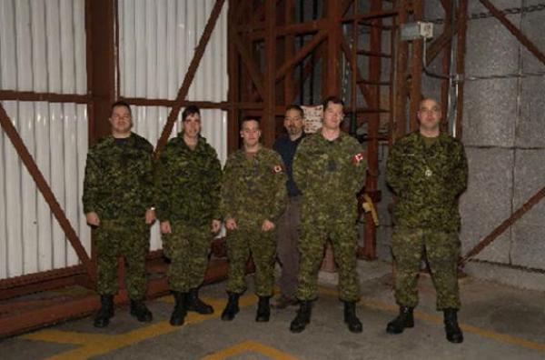 From left to right: Pte Page, RPOU Quebec, Det Montreal Pte Bradette, RPOU Quebec, Det Montreal Cpl Mason, 191 CEF, 19 Wing Comox Kevin Hunt, RPOU Pacific, Det Comox Cpl Balcom, RPOU West, Det Winnipeg Sgt Beaulieu, RPOU Quebec, Det Montreal