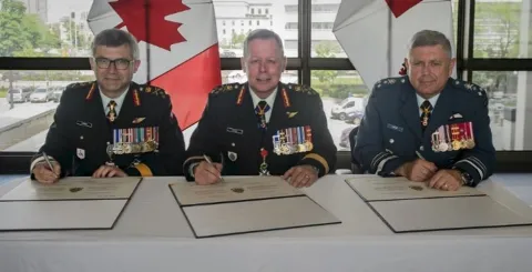 Left to right: LGen Wynnyk, Gen Vance, LGen Parent 