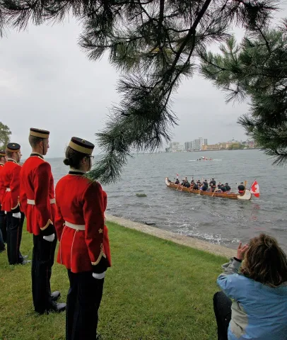 Ex-Cadet canoe team arriving at Kingston 2011