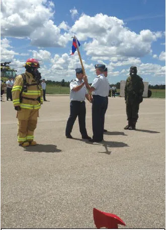 CFFCA Change of Command-note the unique parade marker in the bottom of the picture. // Passation de commandement de l'EPDCFC. Prenez note du marqueur de rassemblement particulier dans le bas de la photo.