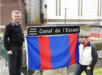 Major-General Paul Wynnyk and Lieutenant-Colonel Erik Crane at the Canal de l'Escaut