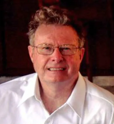 William "Bob" Robert McKenzie