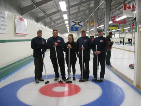 Frosty Dawgs: MWO Paul Combargi, CWO Darryl Foster, Capt Alissa Quartermain, MWO Ed Butt, Rob Bronson