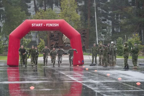 Team 1 at the starting line