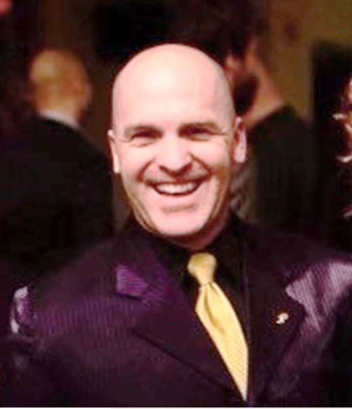 WO/Adj M.C. Wolff, CD